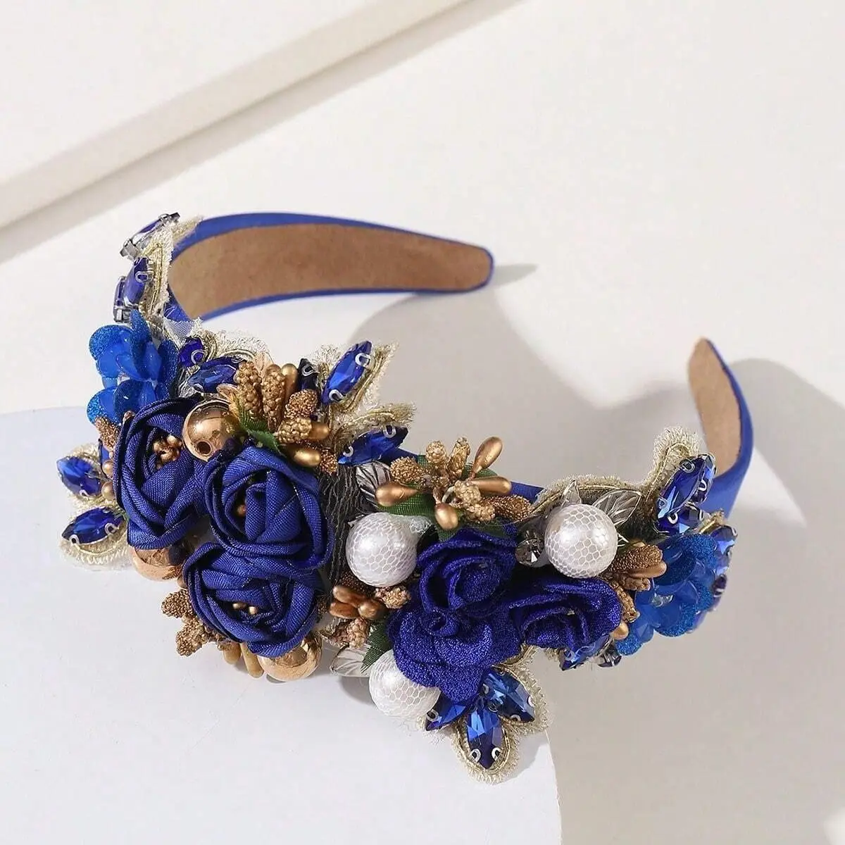 Baroque Rhinestone Pearl Headband with Skull Drill Design - Image 8