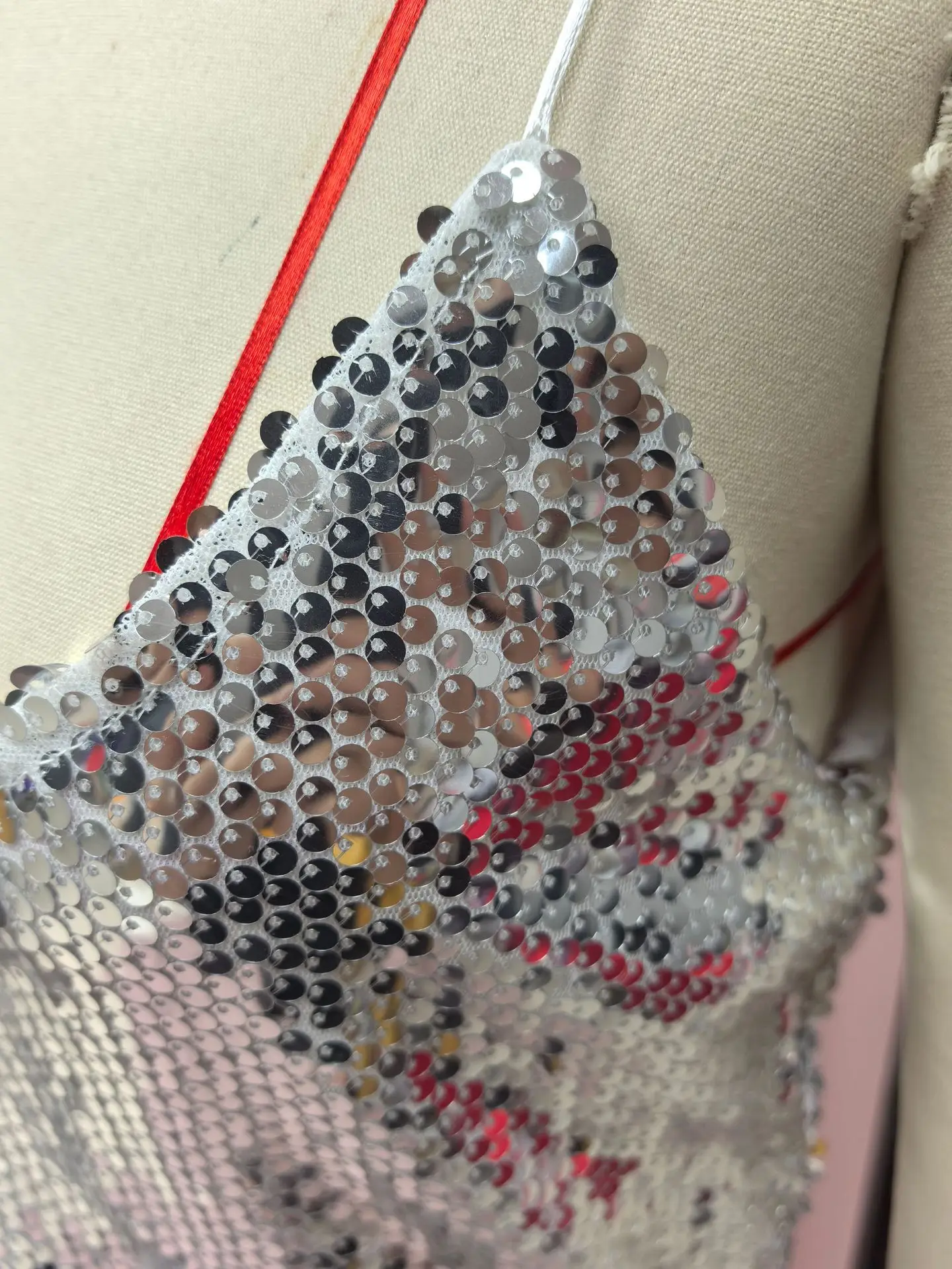 2025 Silver Sequin Sleeveless Skirt Dress — feature 31