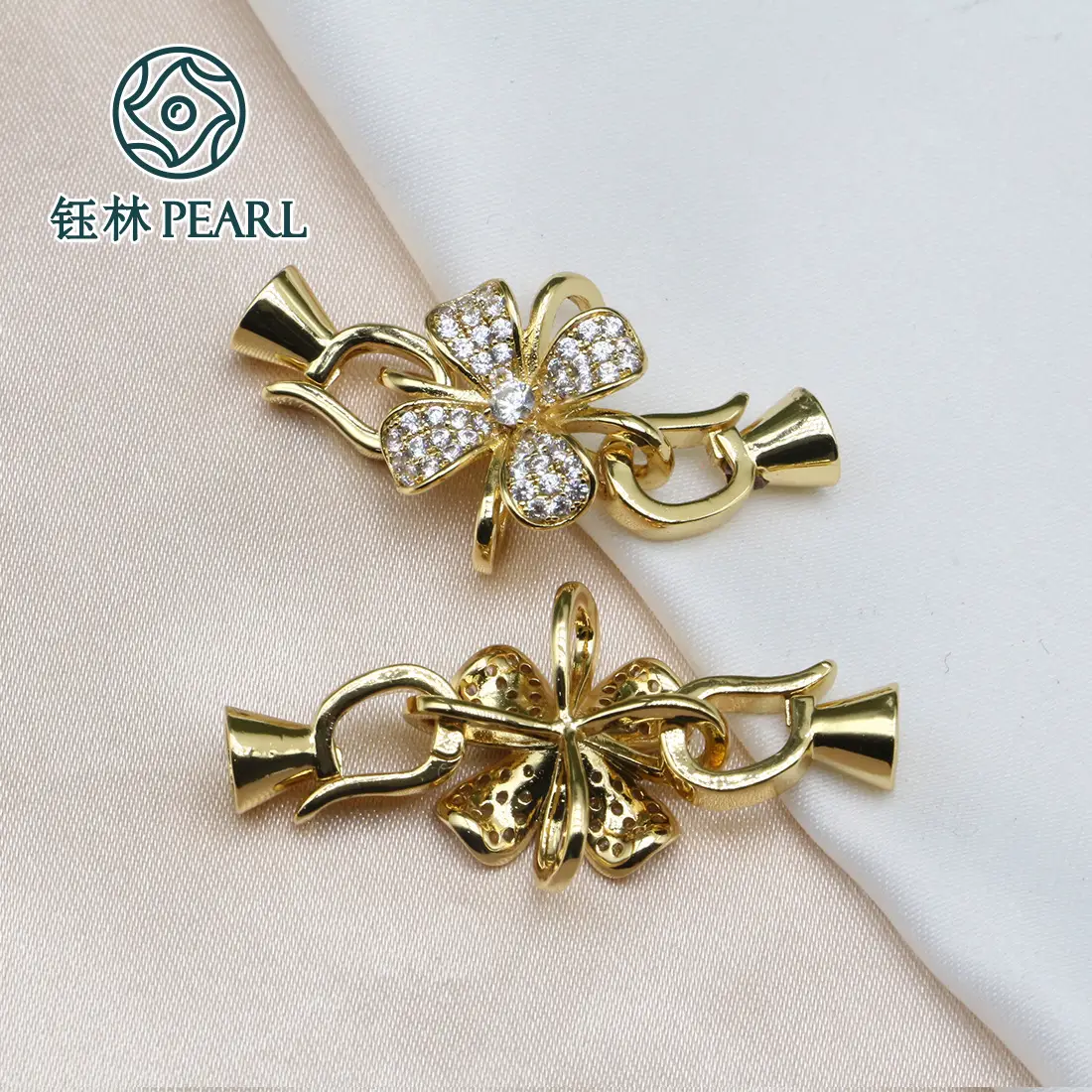 14K Gold Zircon Four Leaf Flower Bracelet with Double Buckle - Image 3