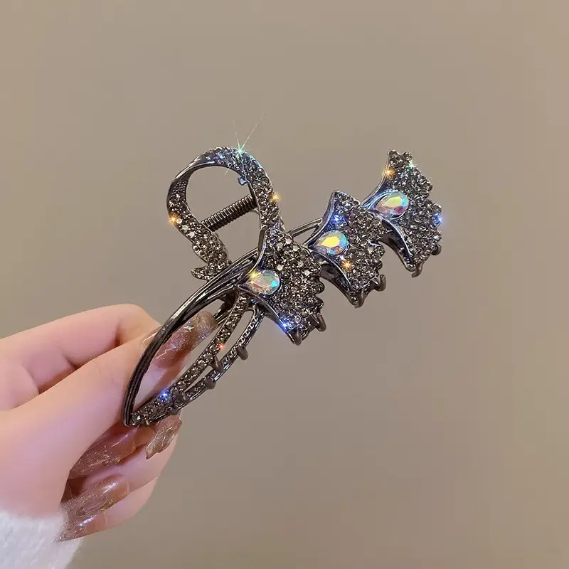 Gold Shark Hair Clip with Pearl & Crystal Detail - Image 31