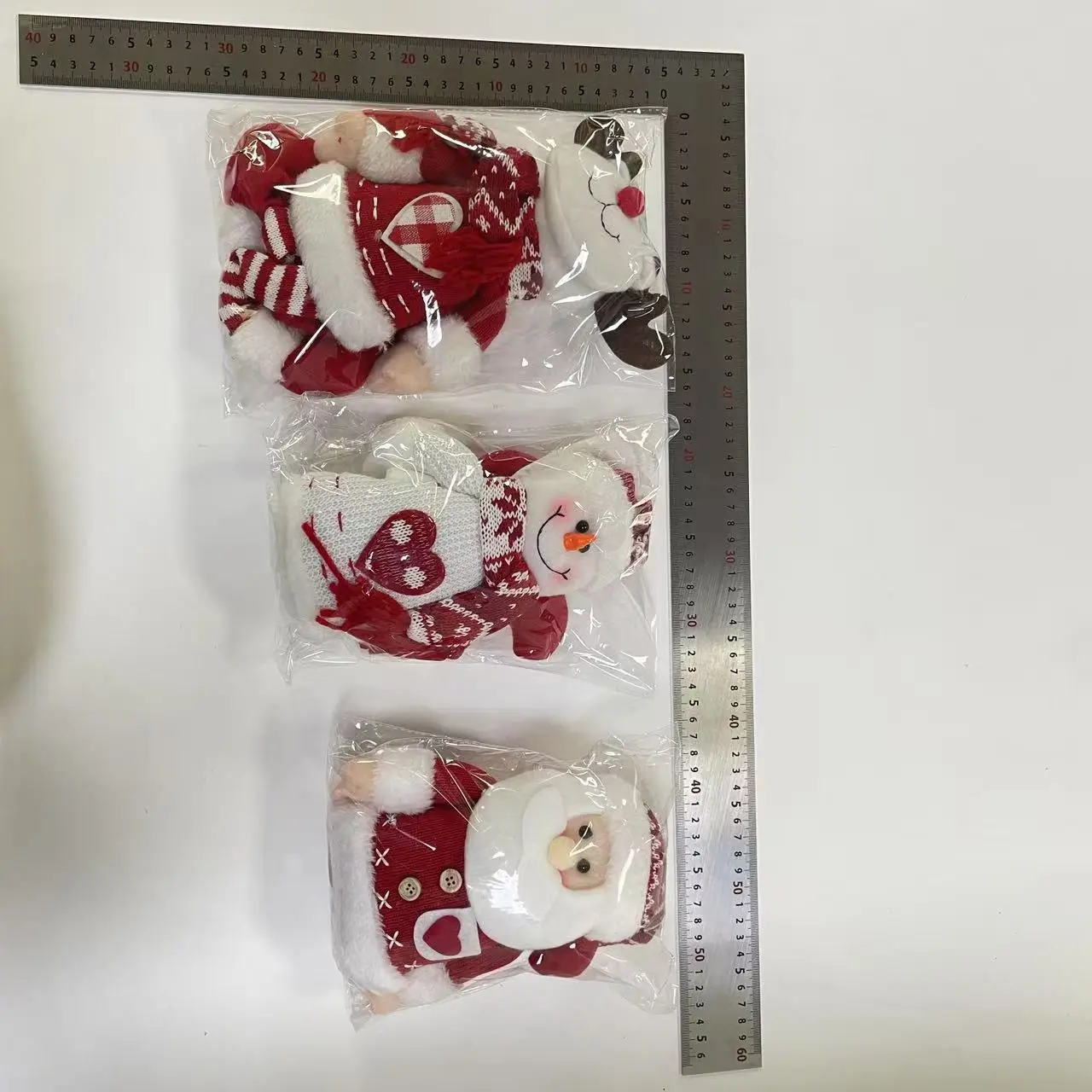 Three-Dimensional Christmas Santa Doll Curtains Tieback Knitted Red White — feature 13