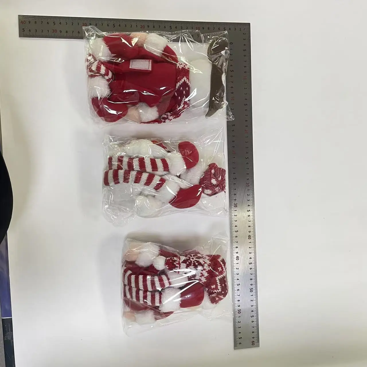 Three-Dimensional Christmas Santa Doll Curtains Tieback Knitted Red White — feature 14