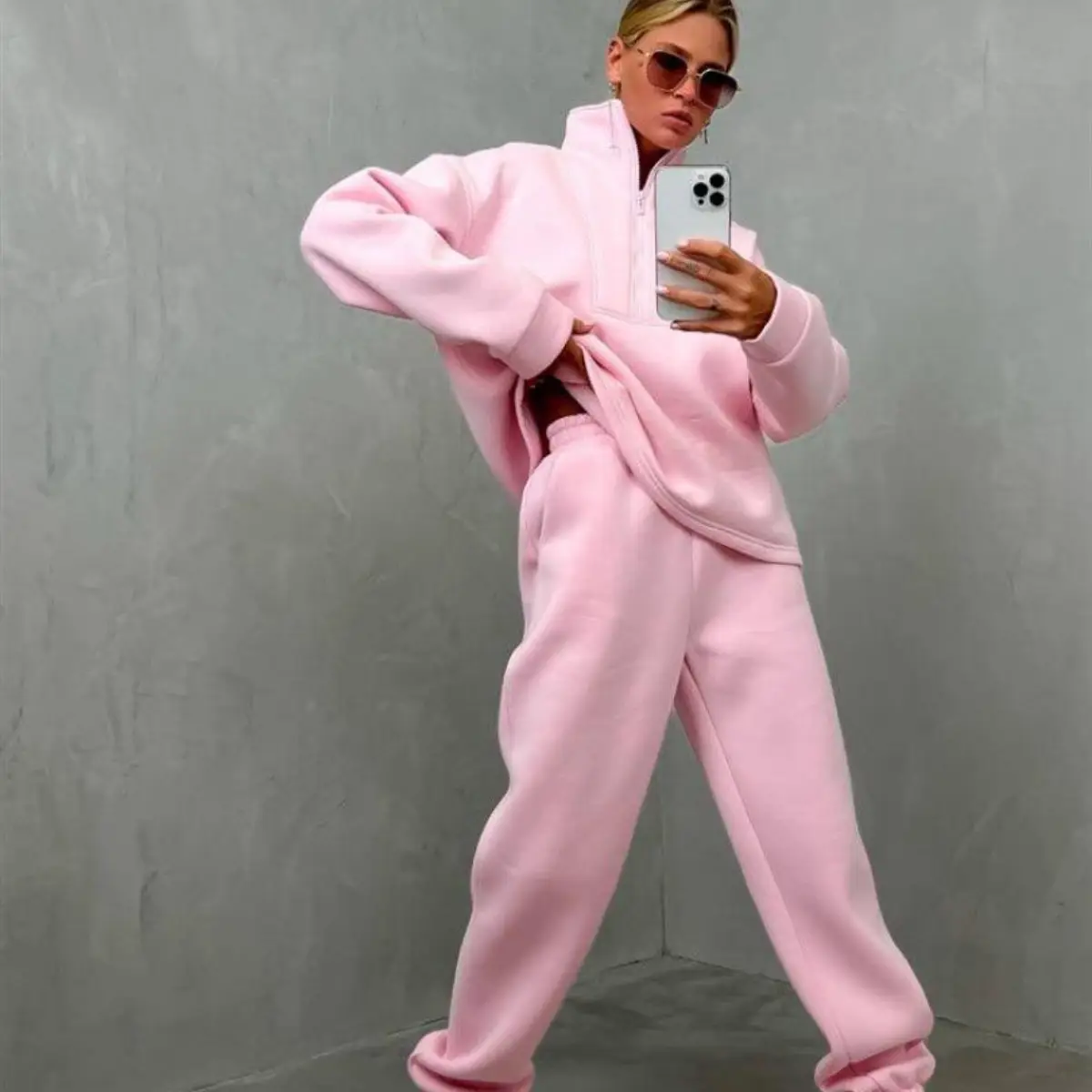 2023 Women's Grey Sweatshirt Leg Pants Set - Image 4