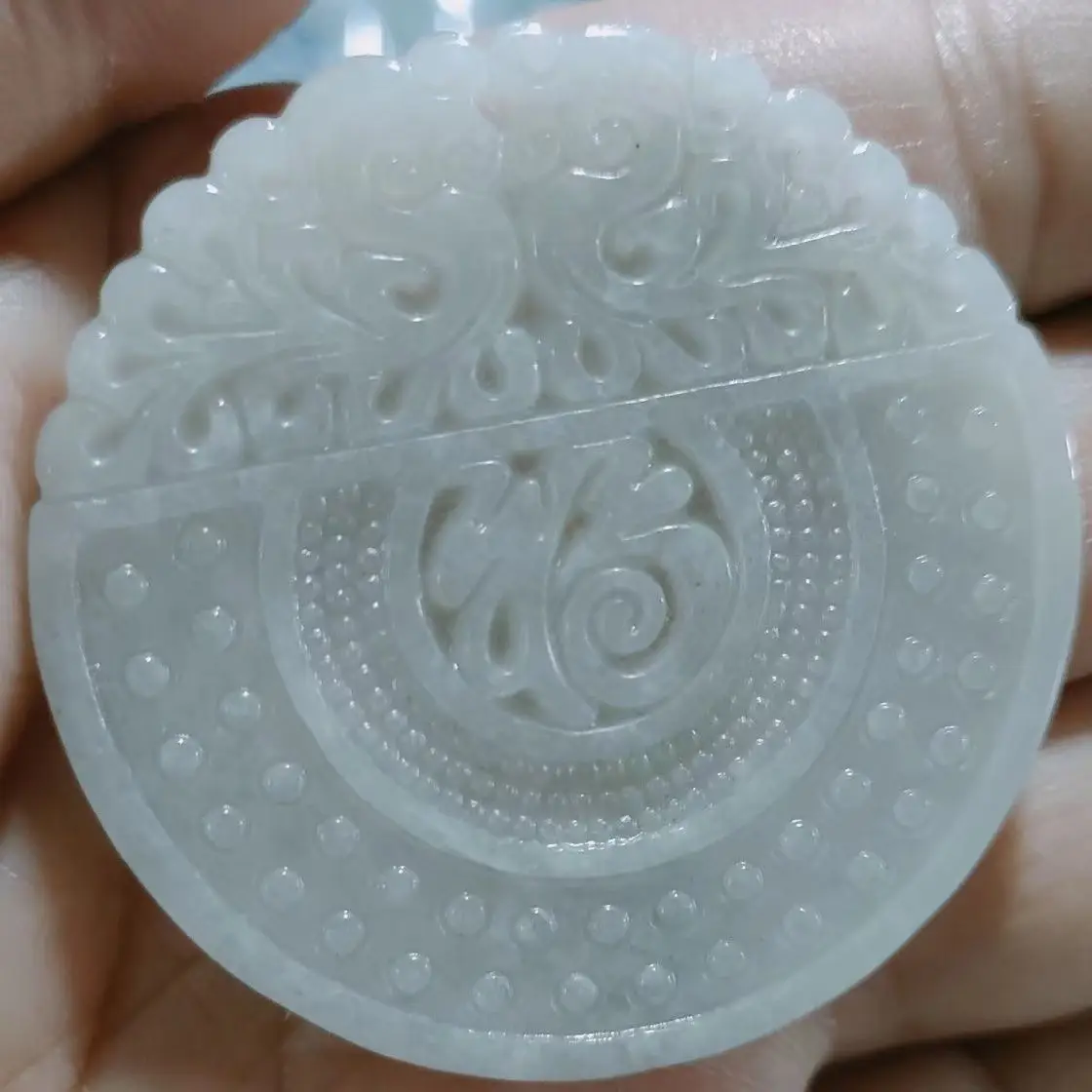 Guan Yu Jade Pendant with Fortune Design — feature 14