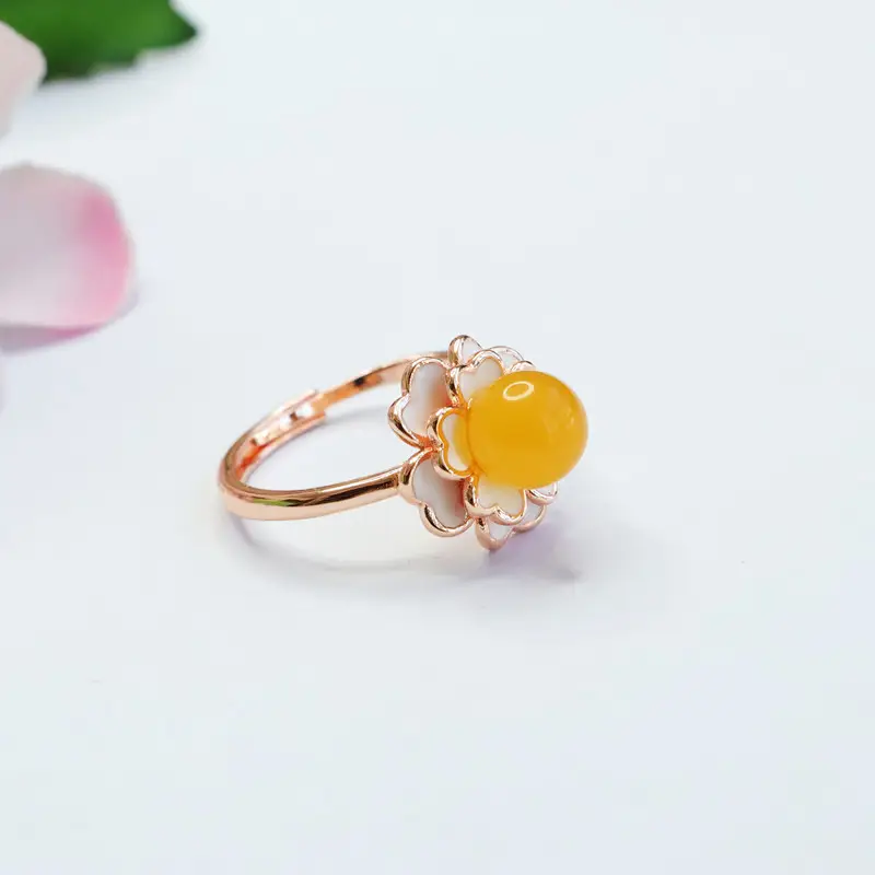Guan Yu Yellow Amber Camellia Ring with Rose Gold - Image 4