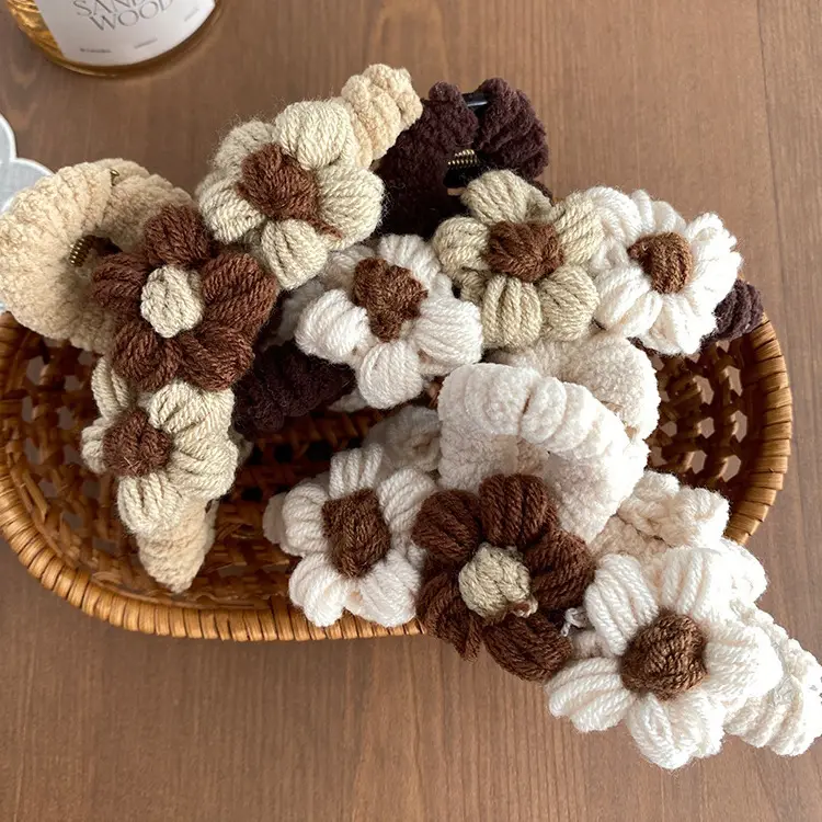 Korean Sweet Knitted Flower Hairpin Clip Autumn Winter Vintage - Image 6