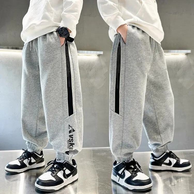 Boys Casual Cargo Pants Large Spring 2025 - Image 4