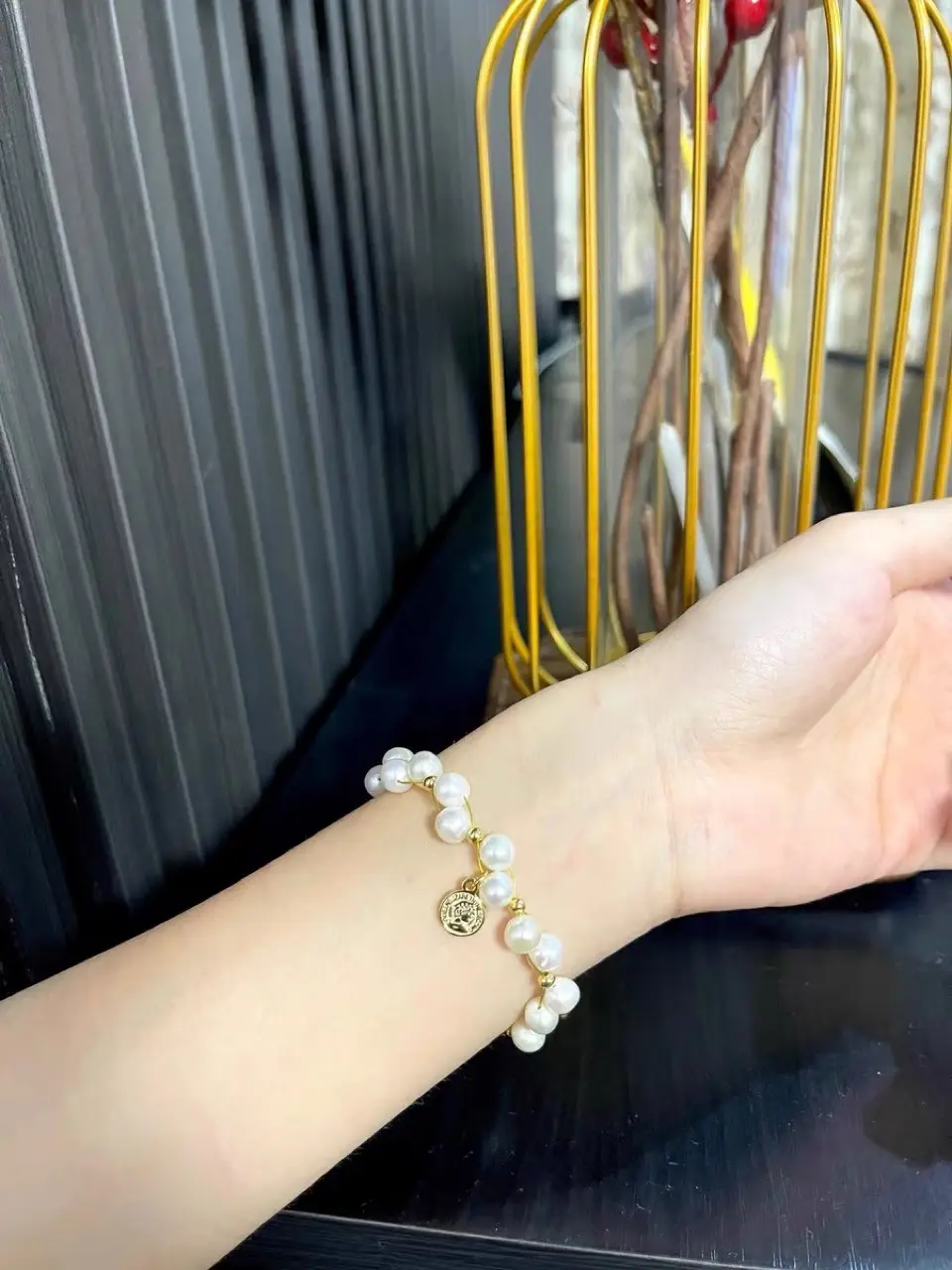 White Pearl Necklace for Women's Elegant Accessories — feature 6
