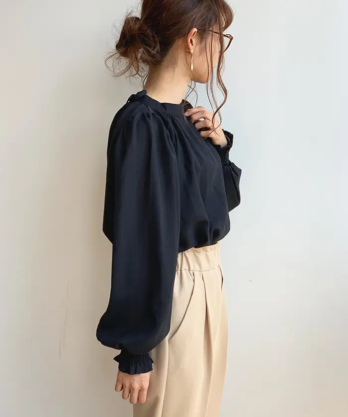 Japanese Style White Long-sleeve Doll Shirt for Women — feature 11