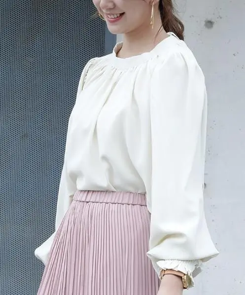Japanese Style White Long-sleeve Doll Shirt for Women — feature 13