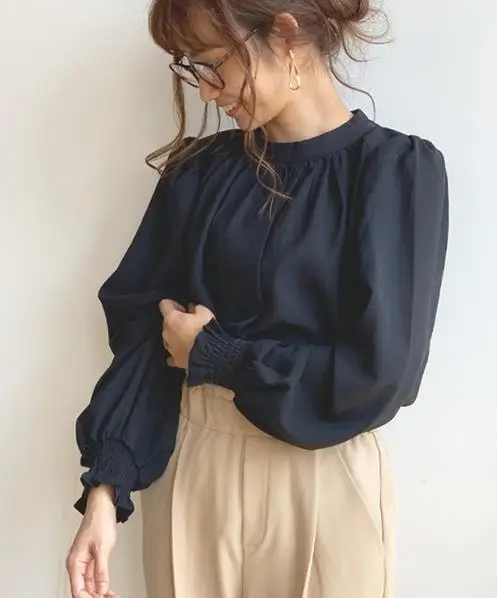 Japanese Style White Long-sleeve Doll Shirt for Women — feature 6