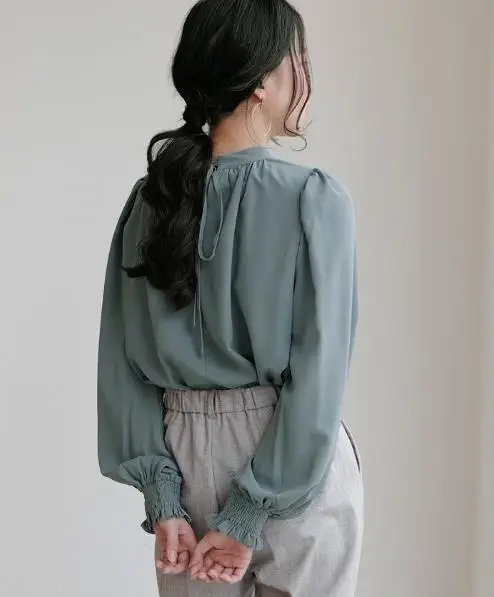 Japanese Style White Long-sleeve Doll Shirt for Women — feature 9