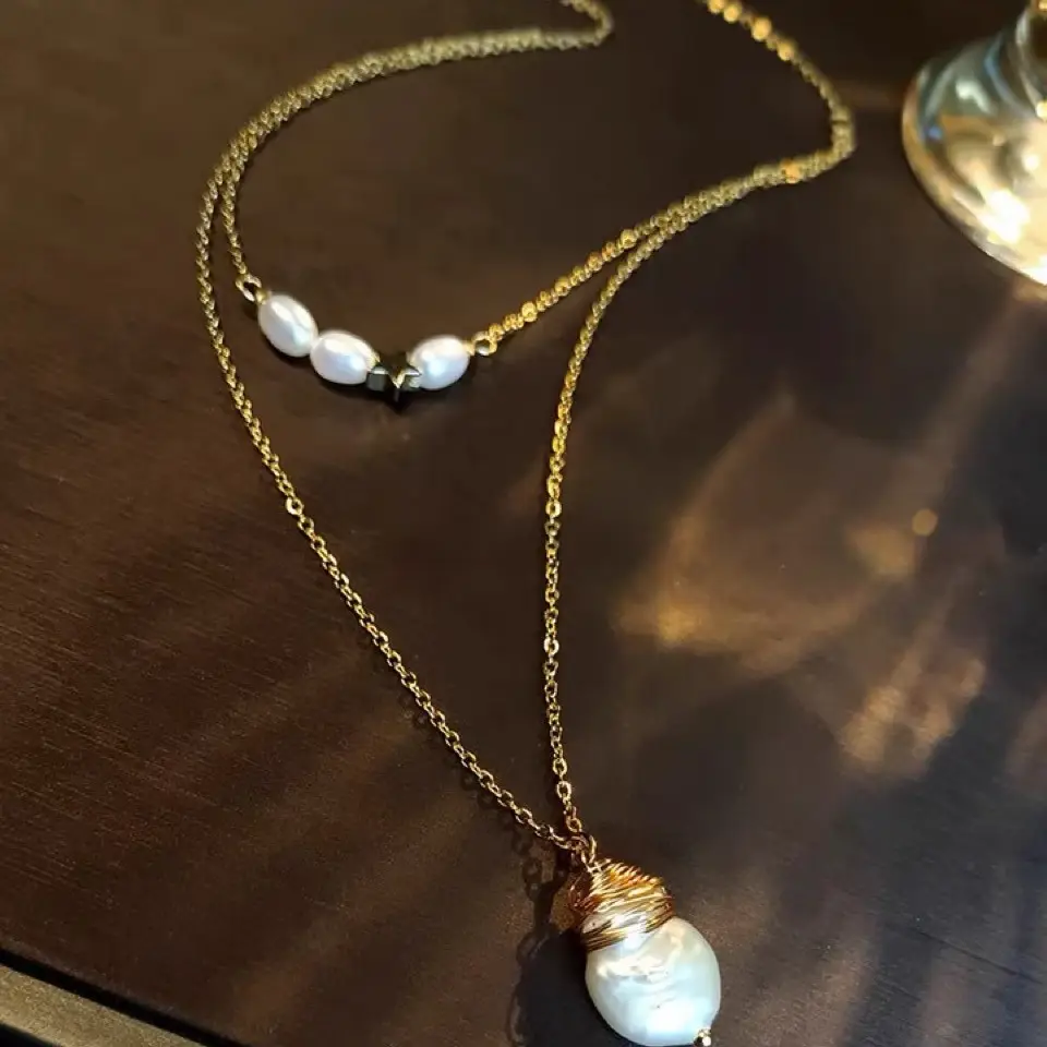 Double-Layer Pearl Necklace for Women Light Luxury - Image 3