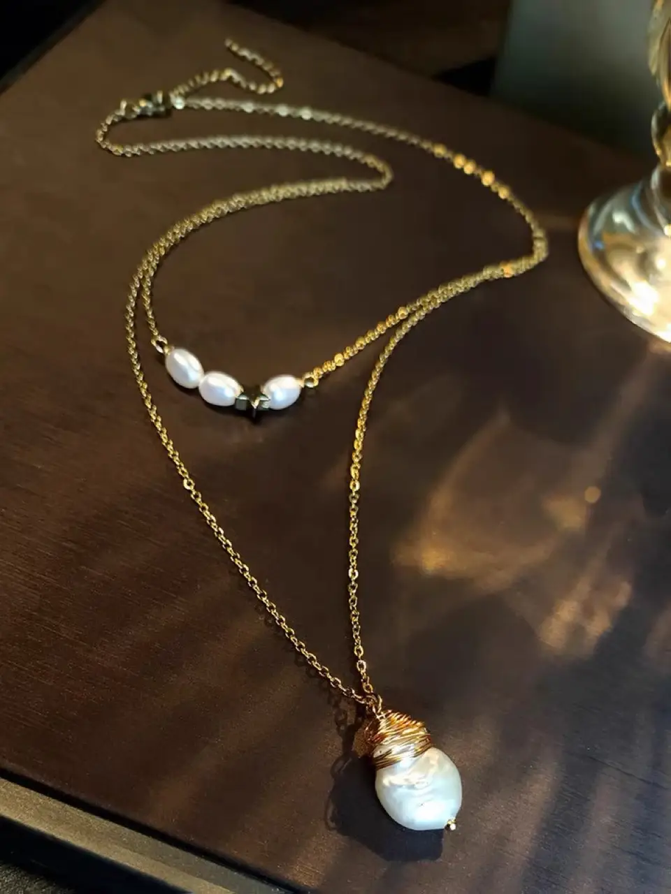 Double-Layer Pearl Necklace for Women Light Luxury — feature 3