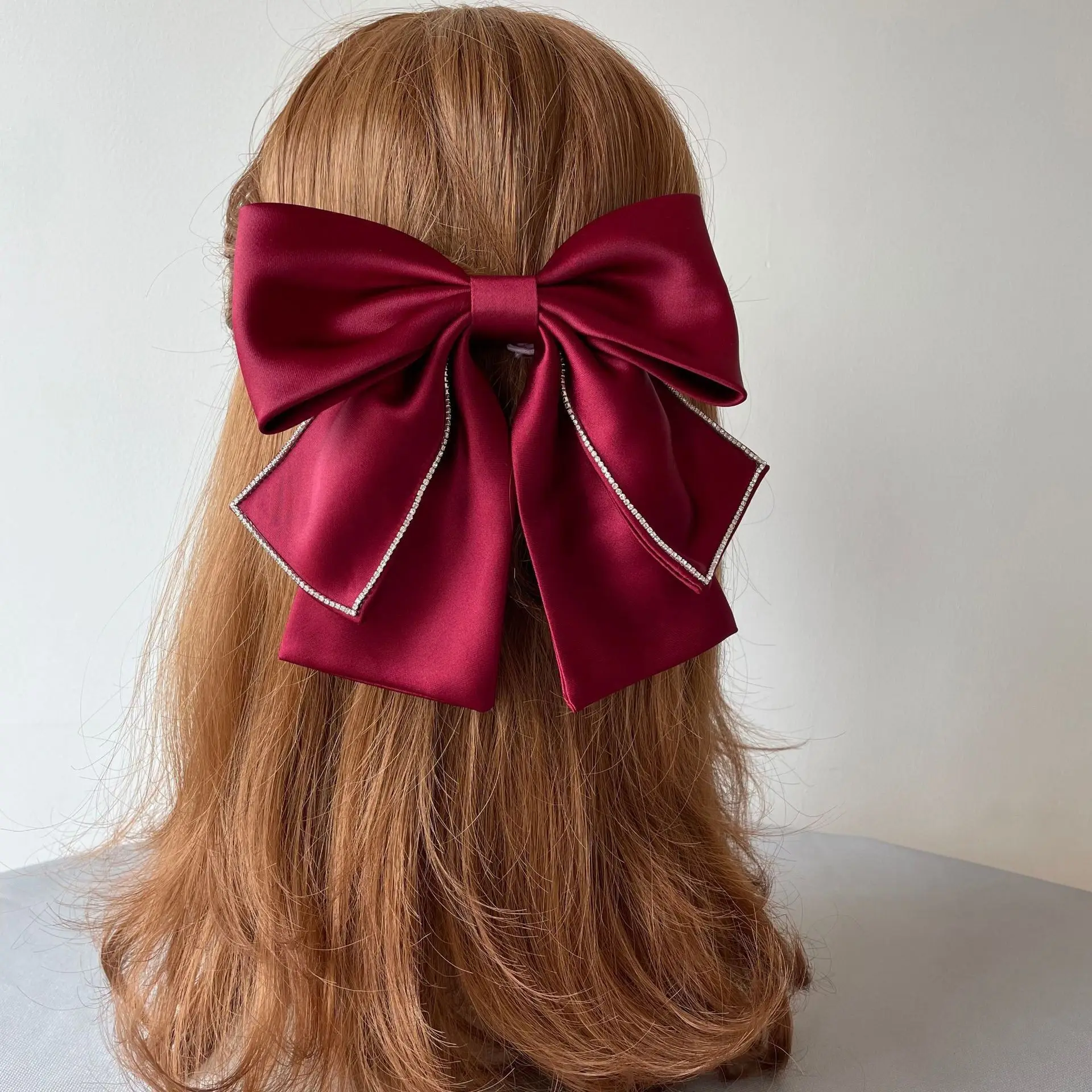 Oversized Velvet Bow Hairpin with Full Diamond Chain - Image 7