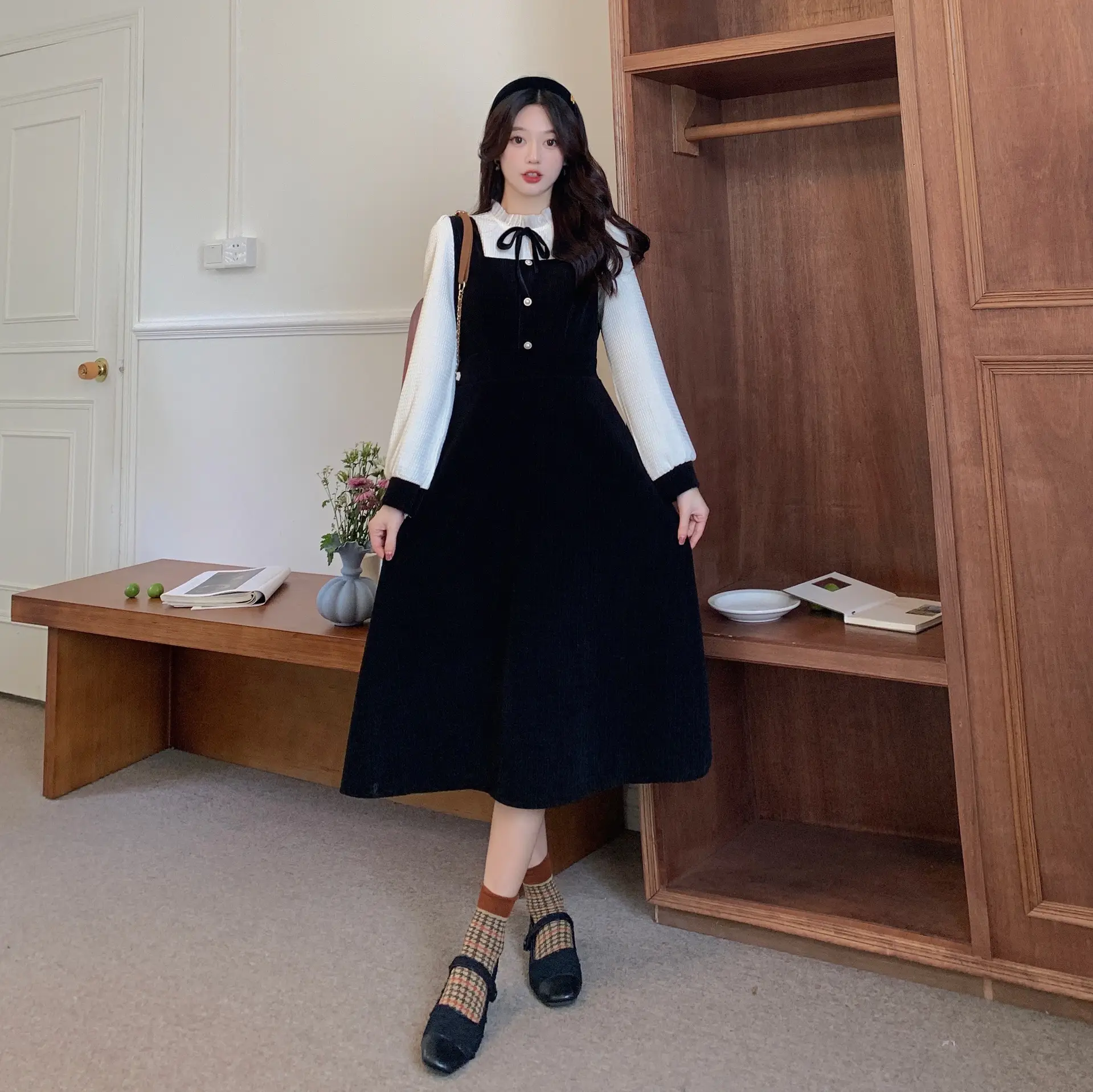French Slimming Fake Two-Piece Dress Black White Midi — feature 11