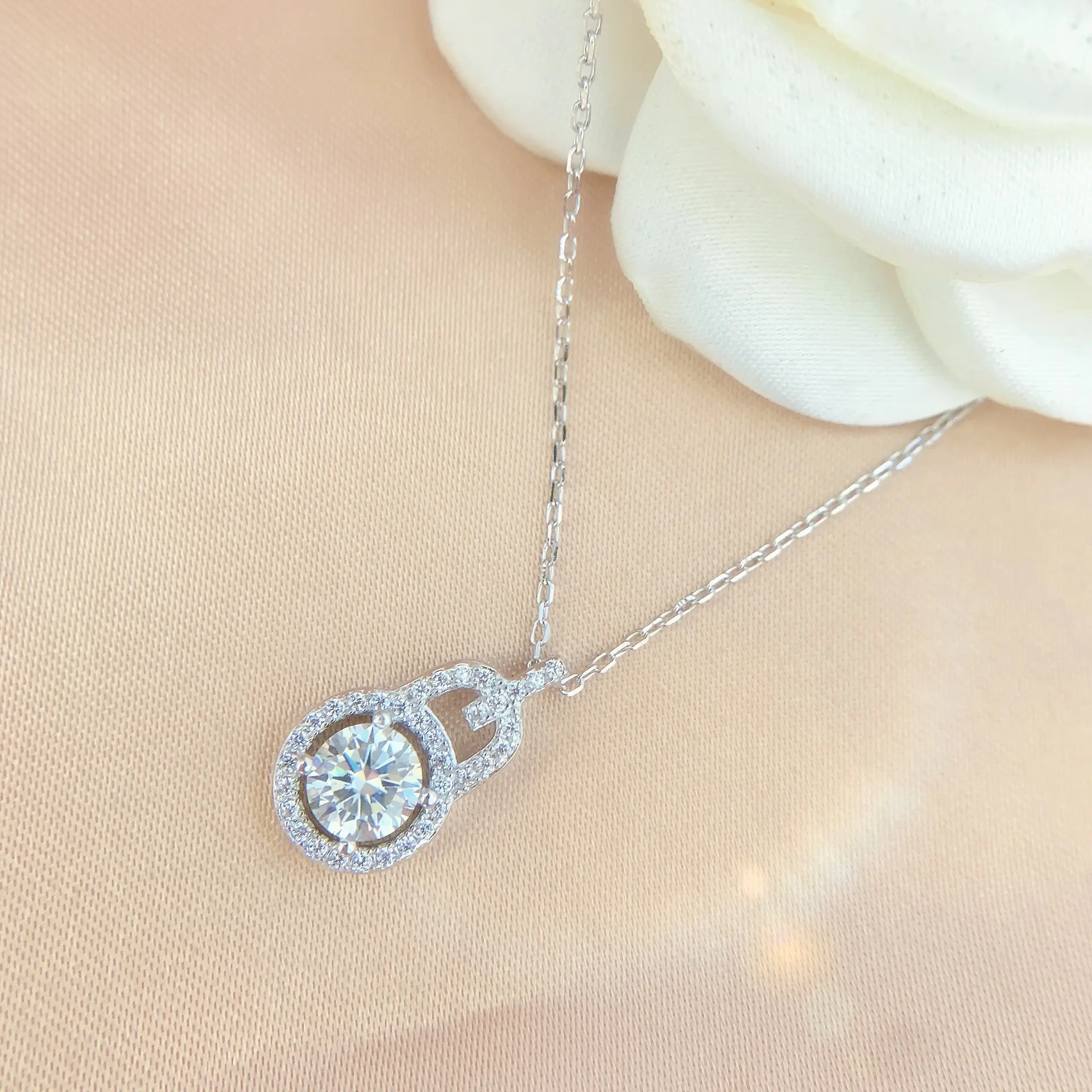 Sterling Silver Gourd Necklace with Celebrous Mosan Diamonds - Image 2
