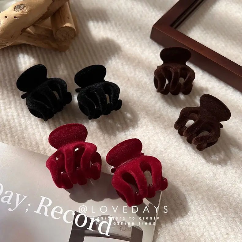 Black Flocking Hairpin for Women & Girls - Image 2