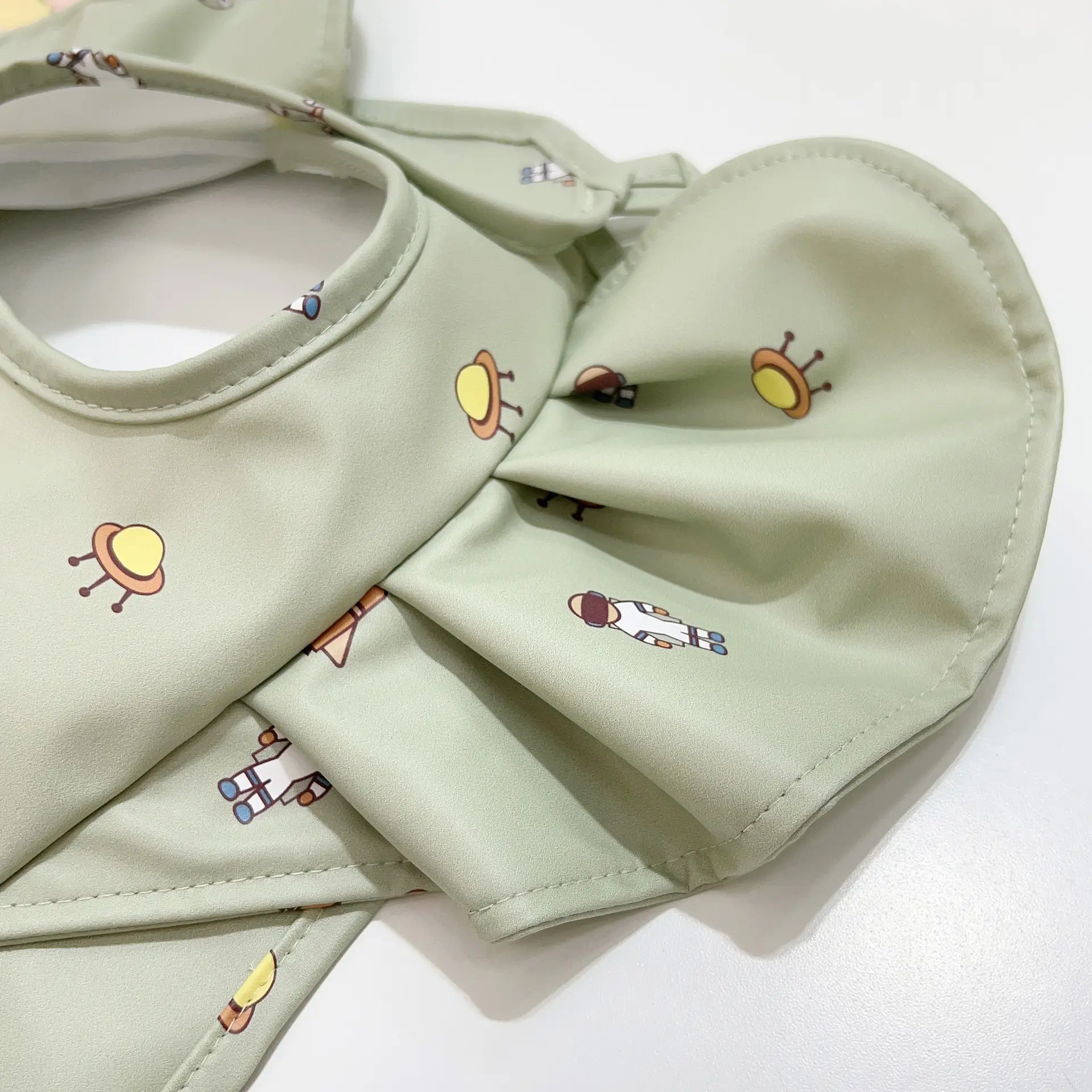 Baby Bibs with Saliva Pockets & Rice Pockets — feature 12