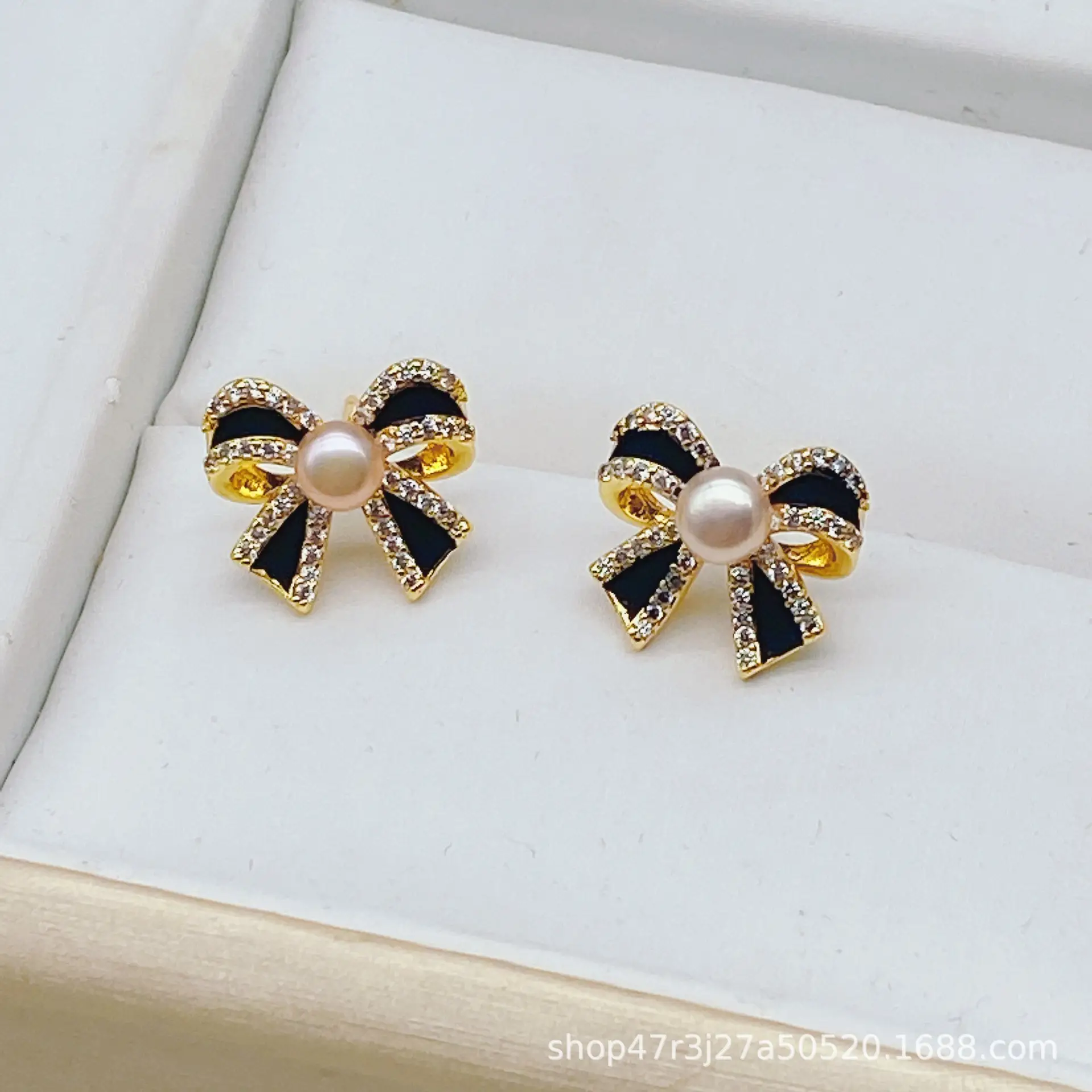 Natural Freshwater Pearl Bow Earrings 2022 - Image 12