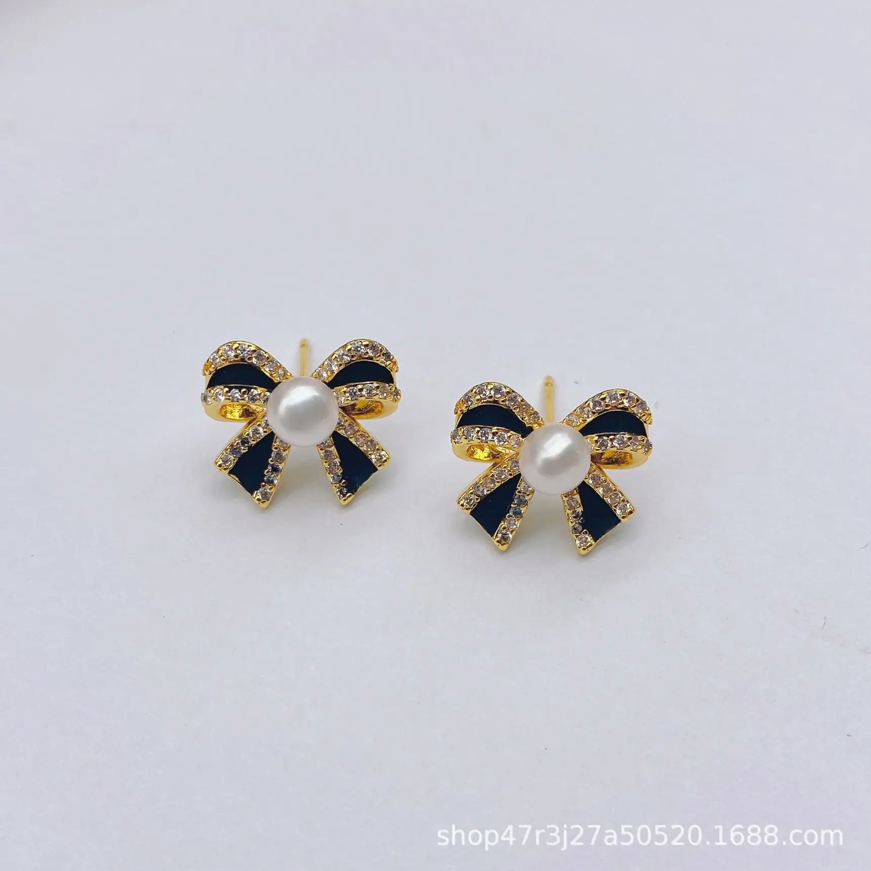 Natural Freshwater Pearl Bow Earrings 2022 — feature 15