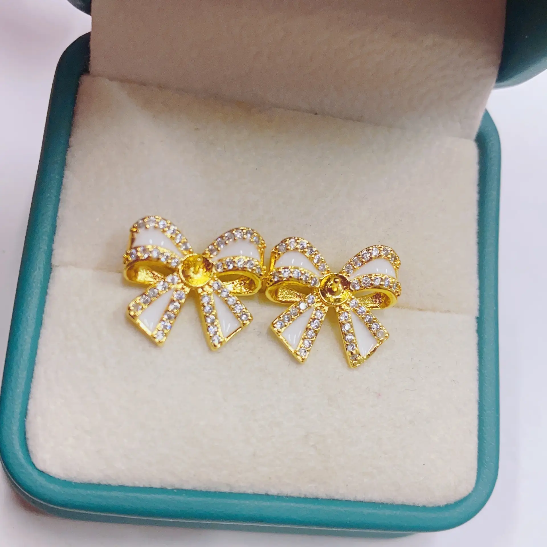 Natural Freshwater Pearl Bow Earrings 2022 — feature 27