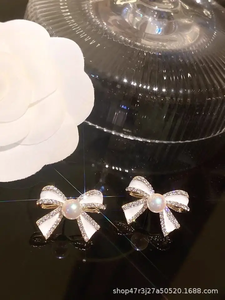 Natural Freshwater Pearl Bow Earrings 2022 — feature 6