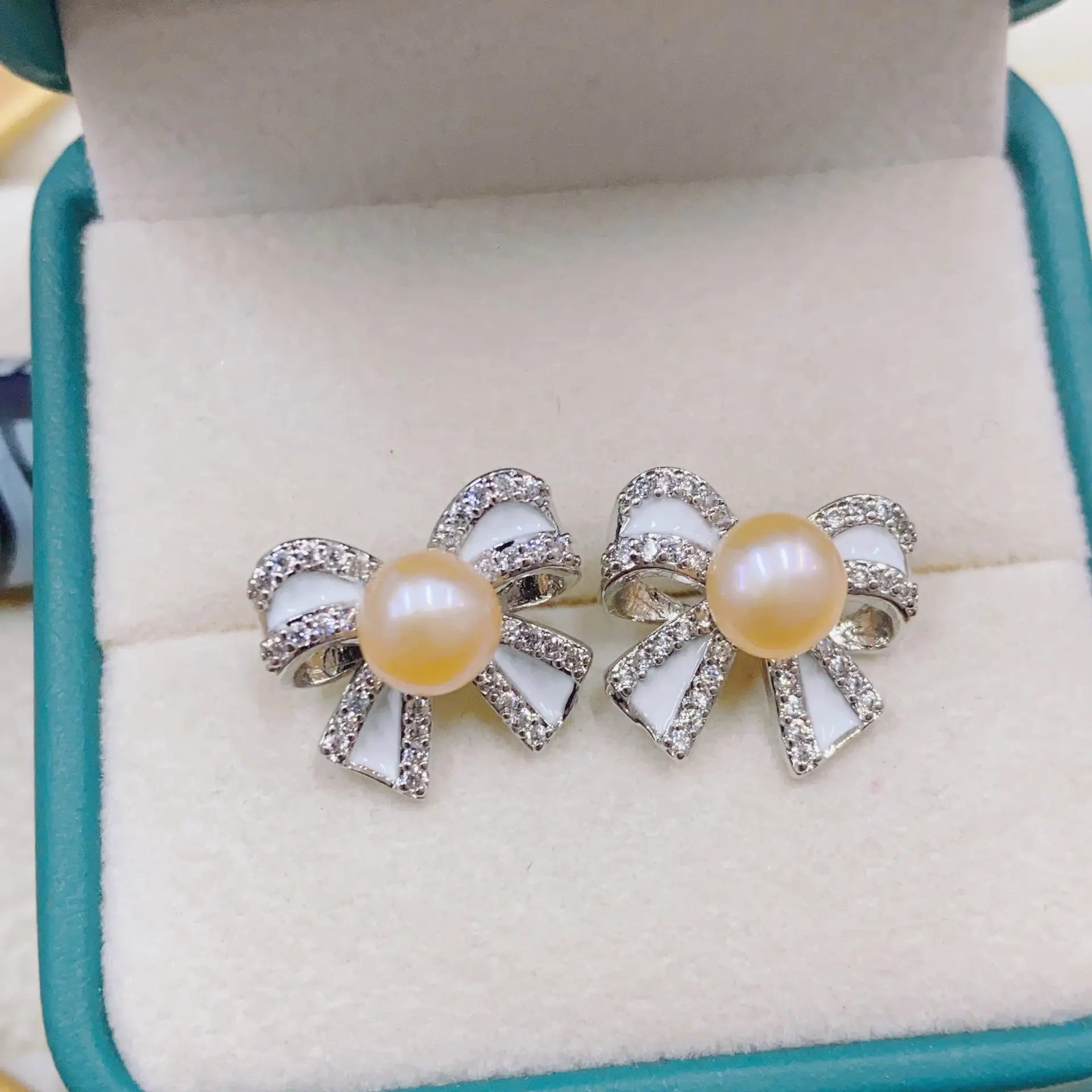 Natural Freshwater Pearl Bow Earrings 2022 - Image 8