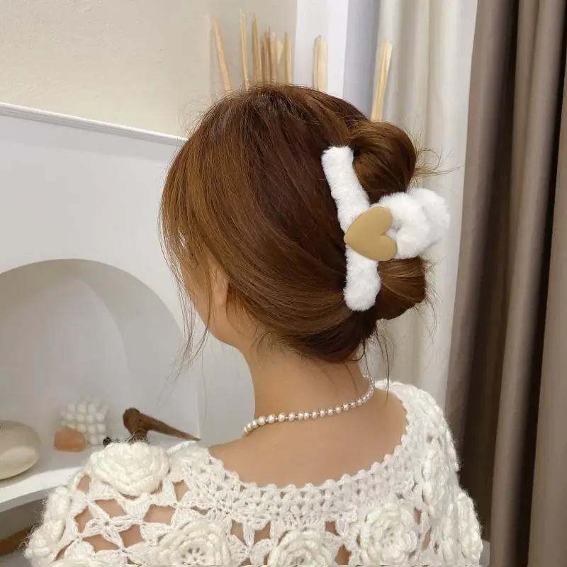 South Korea Love Plush Hairpin for Girls Back of Head Grasping Clip - Image 9