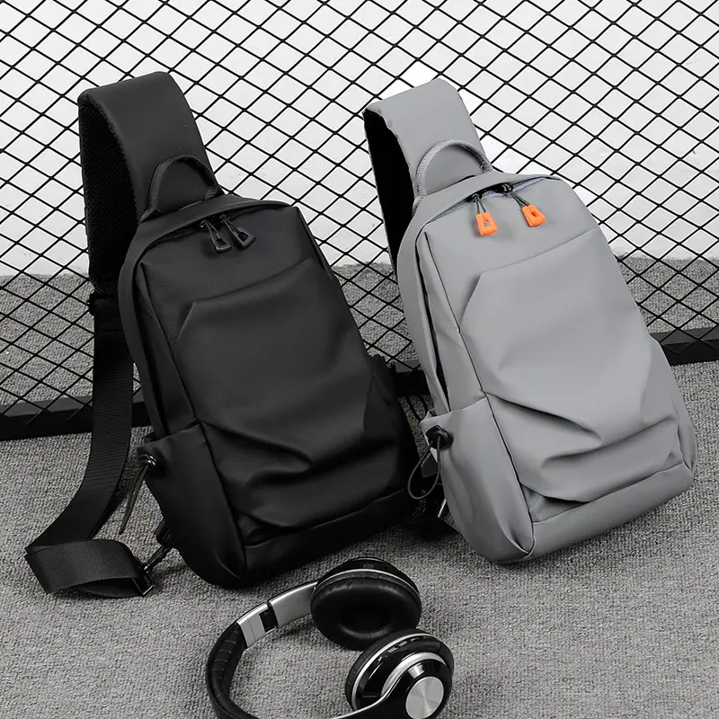 Men's Grey Shoulder Messenger Bag with Adjustable Strap - Image 5