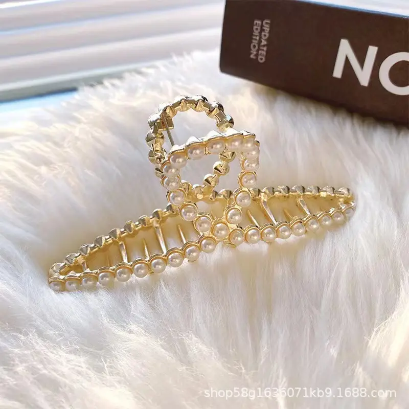 Elegant Shark Clip Hairpin with Pearl Beads - Image 10