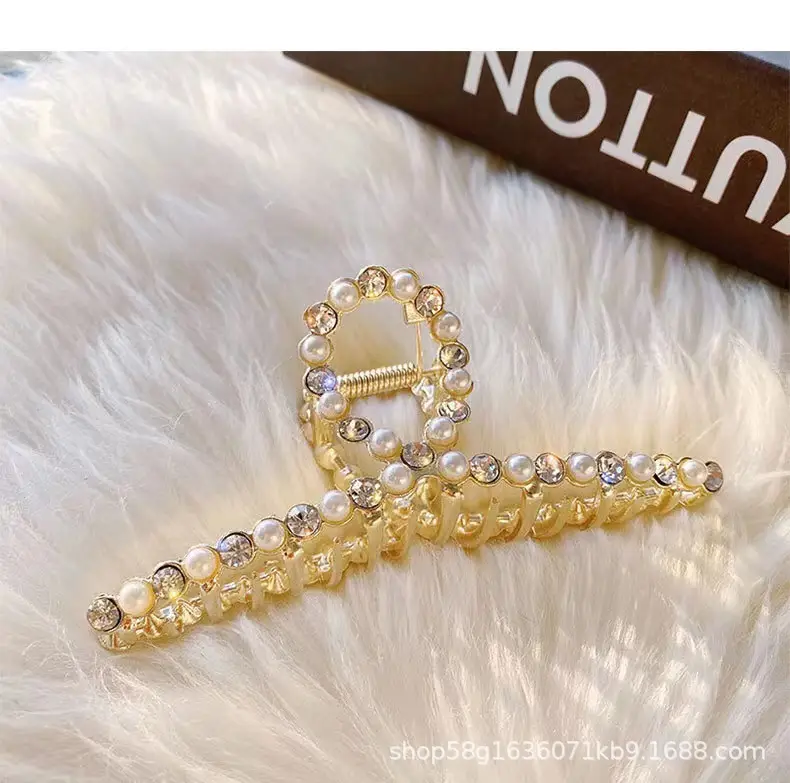 Elegant Shark Clip Hairpin with Pearl Beads - Image 11