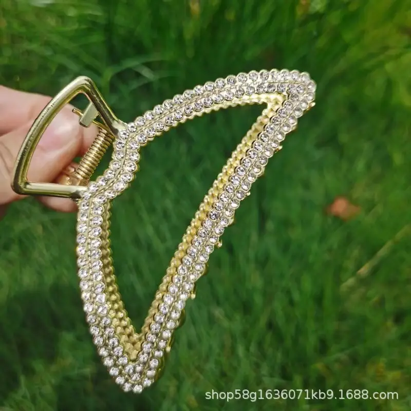 Elegant Shark Clip Hairpin with Pearl Beads - Image 17