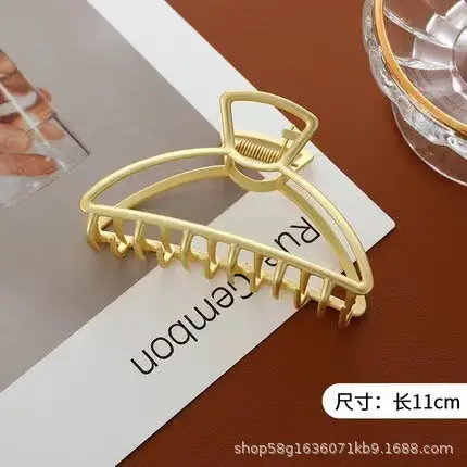 Elegant Shark Clip Hairpin with Pearl Beads - Image 29