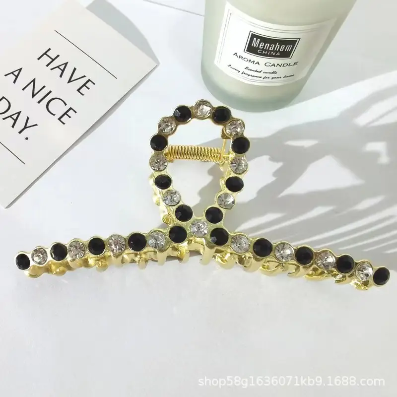 Elegant Shark Clip Hairpin with Pearl Beads - Image 44
