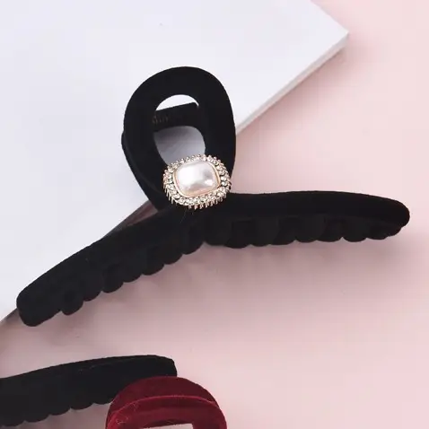 Red French Retro Hairpin for Women Large Back