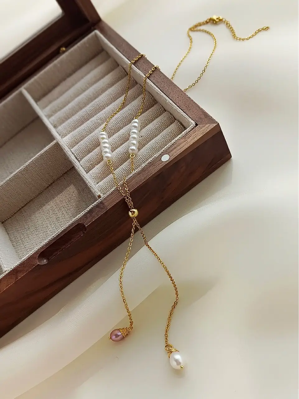 Natural Freshwater Pearl Necklace Women's Pull-out Design — feature 7