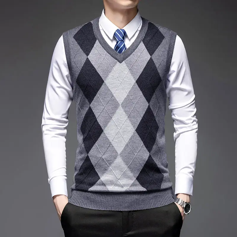 Men's Black V-Neck Knitted Sleeveless Vest - Image 2