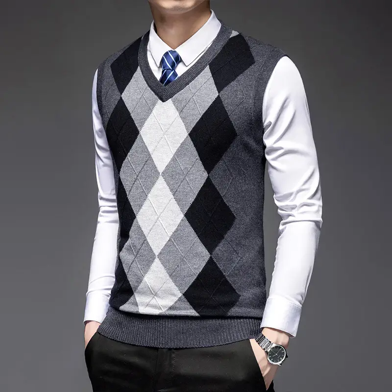 Men's Black V-Neck Knitted Sleeveless Vest - Image 3