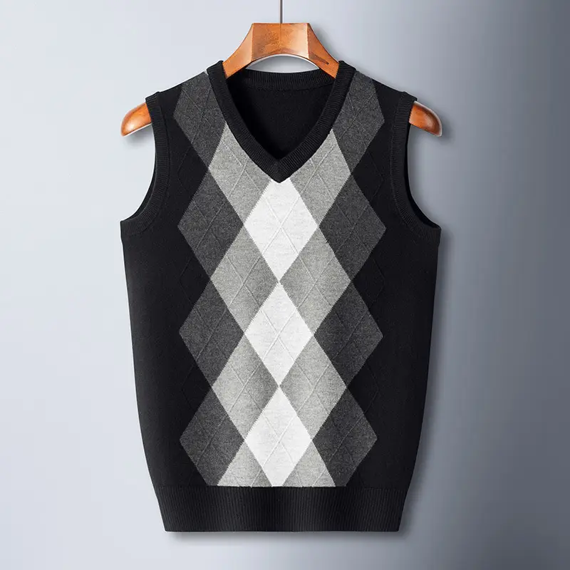 Men's Black V-Neck Knitted Sleeveless Vest - Image 4