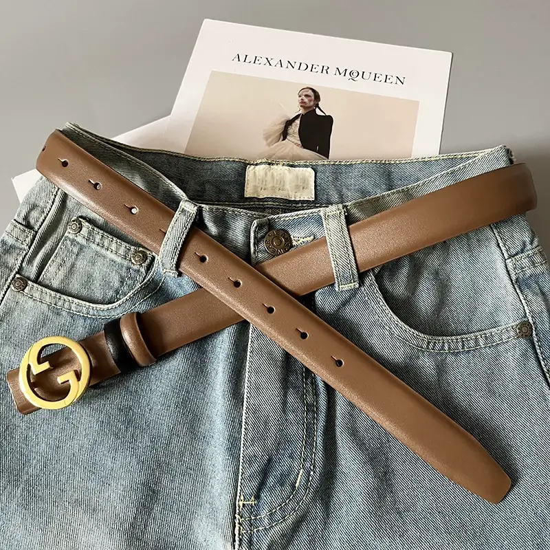 Women's Leather Belt with Gold GG Buckle Beige — feature 13