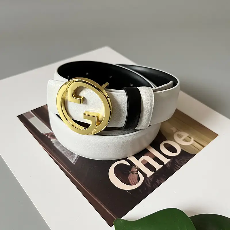 Women's Leather Belt with Gold GG Buckle Beige - Image 2