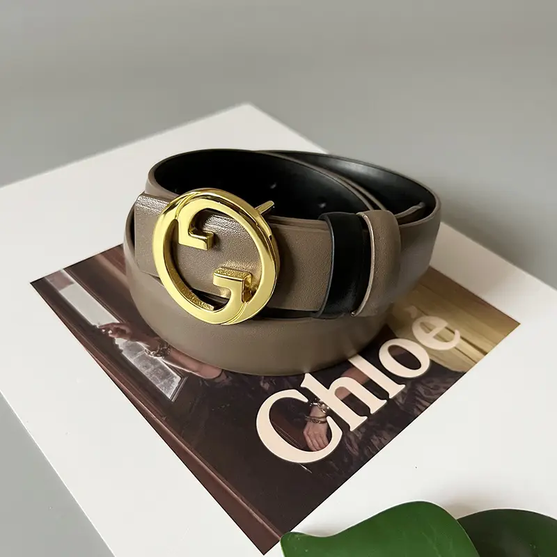 Women's Leather Belt with Gold GG Buckle Beige - Image 4