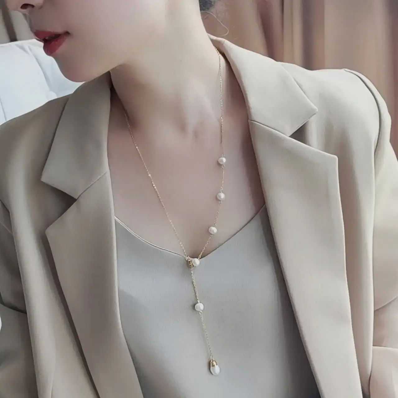 Luxury Pearl Necklace for Women Adjustable Elegant Long Chain — feature 6