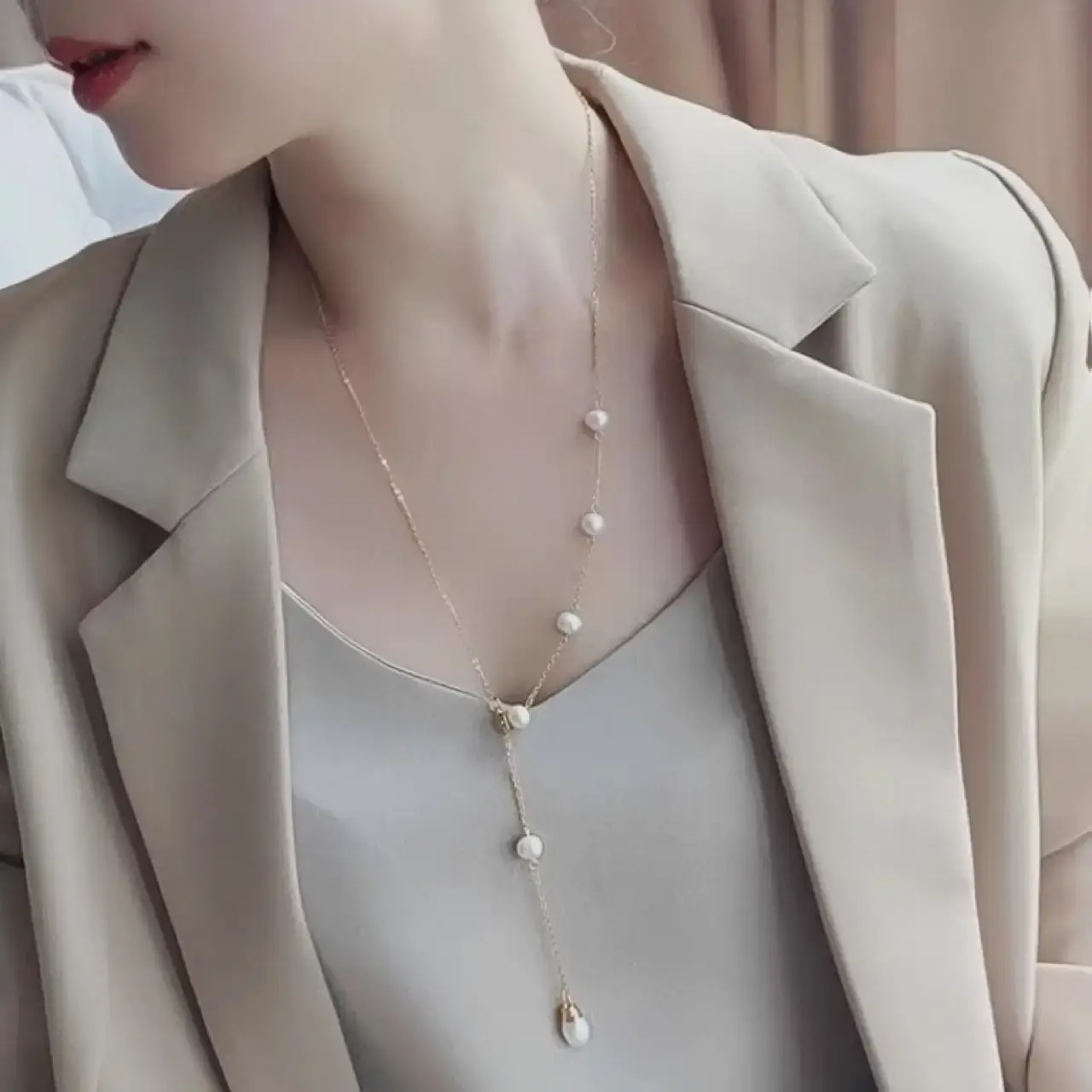 Luxury Pearl Necklace for Women Adjustable Elegant Long Chain — feature 8