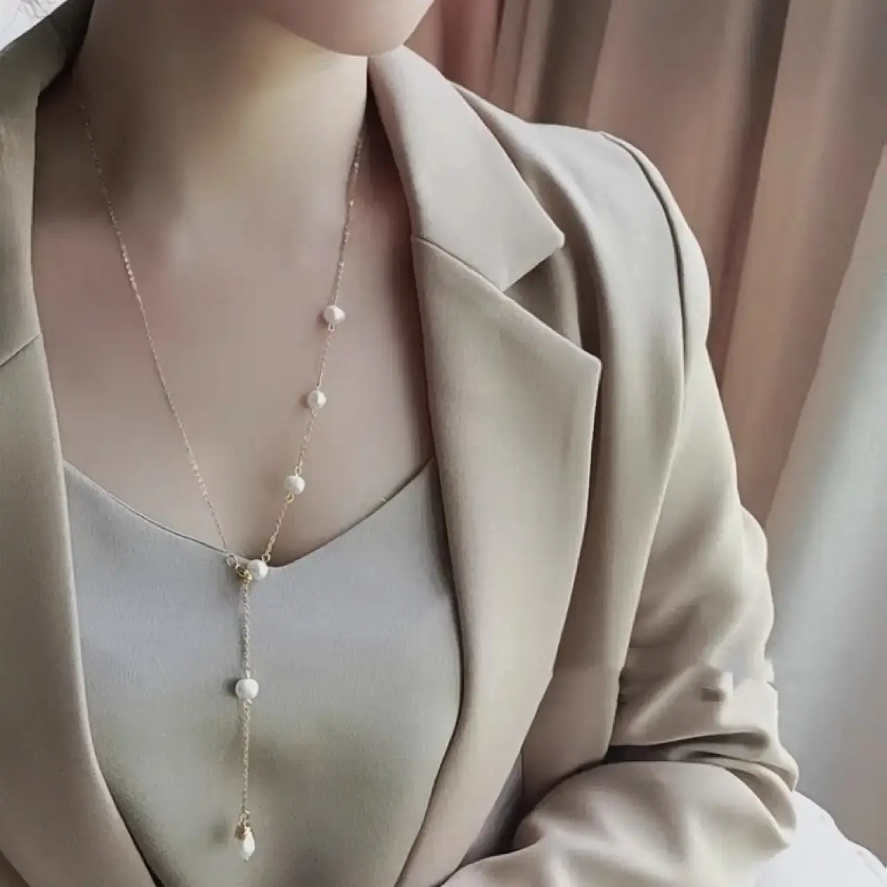Luxury Pearl Necklace for Women Adjustable Elegant Long Chain — feature 9