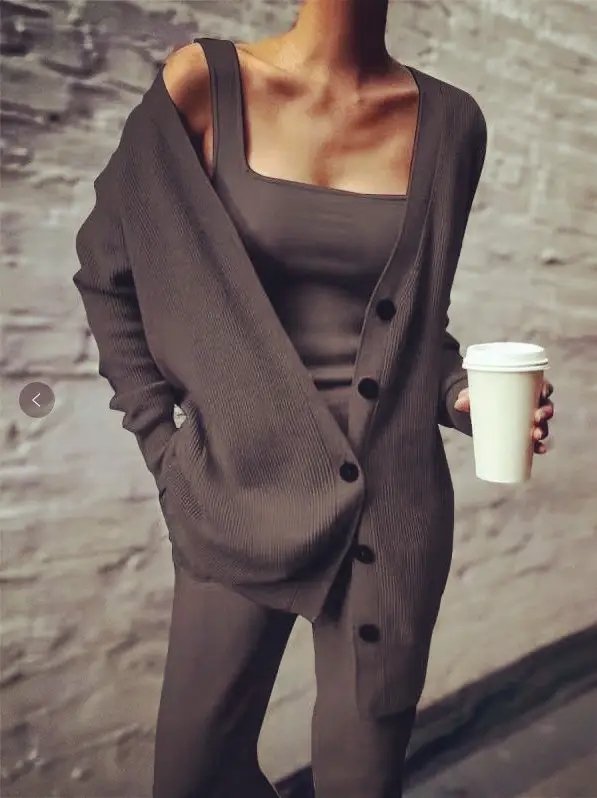 Knitted 3-Piece Women's Black Vest Pants Set — feature 3