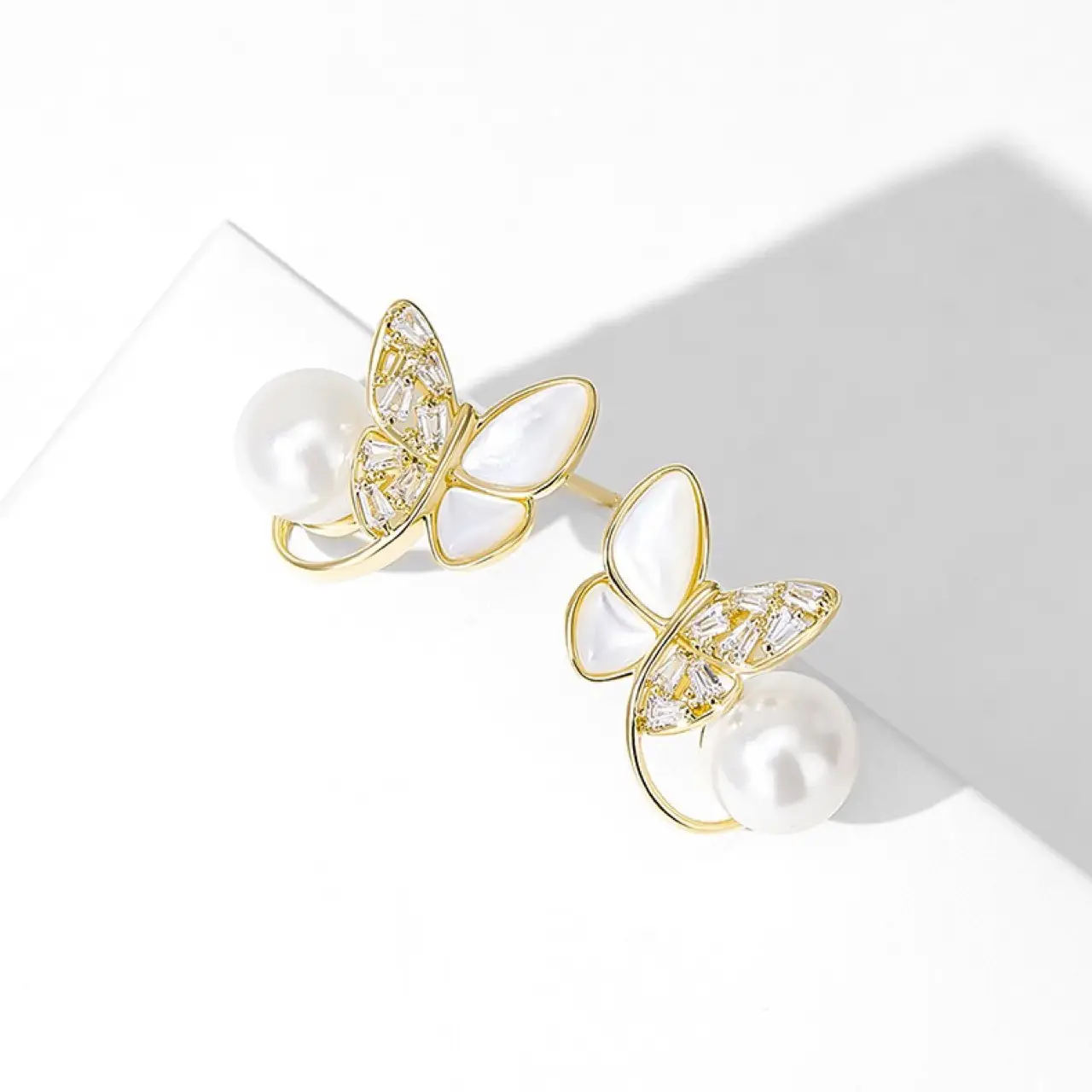 Fritillaria Butterfly Pearl Earrings Gold Plated