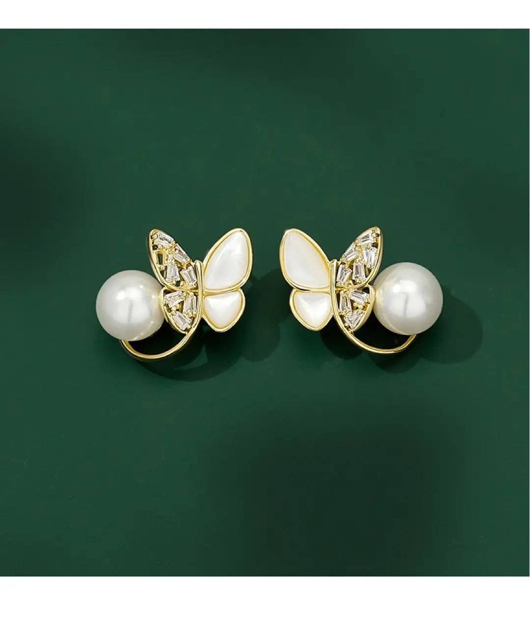 Fritillaria Butterfly Pearl Earrings Gold Plated — feature 9