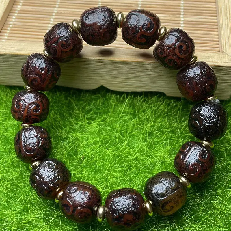 Red Flesh Agate Bracelet Weathered Patina Cultural Jewelry - Image 2